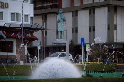 Se puso en valor la fuente de Diagonal Alberdi y Corrientes