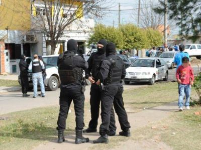 Otro fiscal federal impugn� los allanamientos contra Los Monos