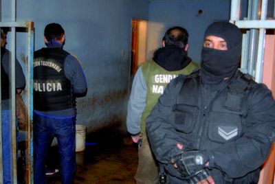 Desmantelaron kiosco de droga en barrio Rocamora y hay dos detenidos