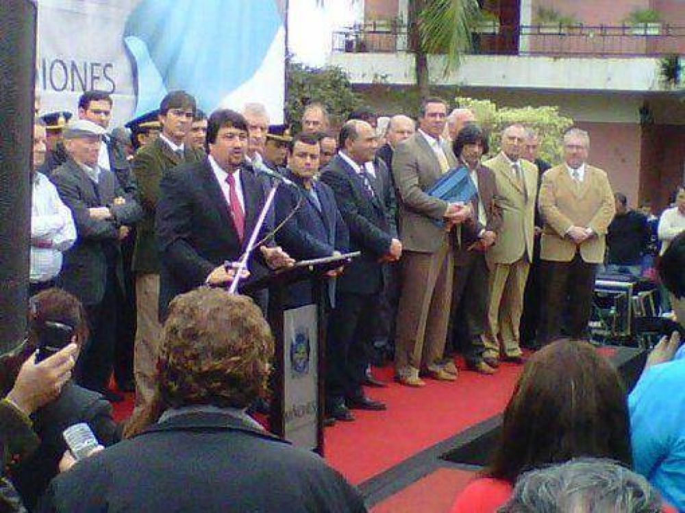 Closs: �En Misiones se invierten 90 millones de pesos por mes para sostener la salud p�blica�