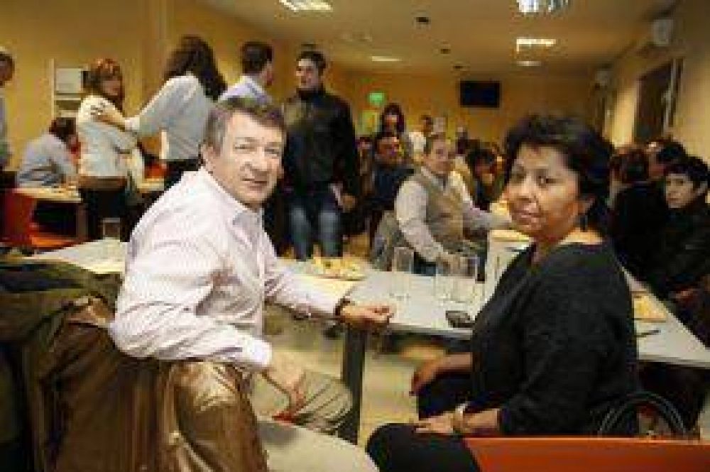 Yauhar Reivindica "El Proyecto Nacional" Junto A Referentes Sociales y Gremiales En Comodoro