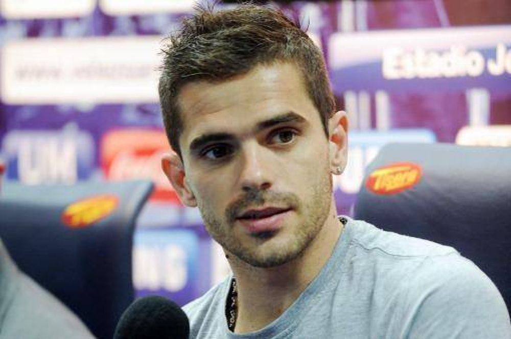 Tinelli admiti� el inter�s de San Lorenzo por contratar a Gago