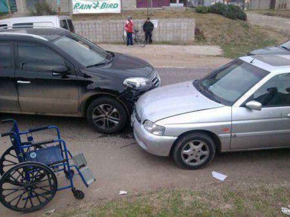 Chocaron dos autos en Beschtedt y Santos Lugares