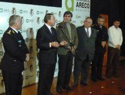 Se concret� la Polic�a Comunal.	