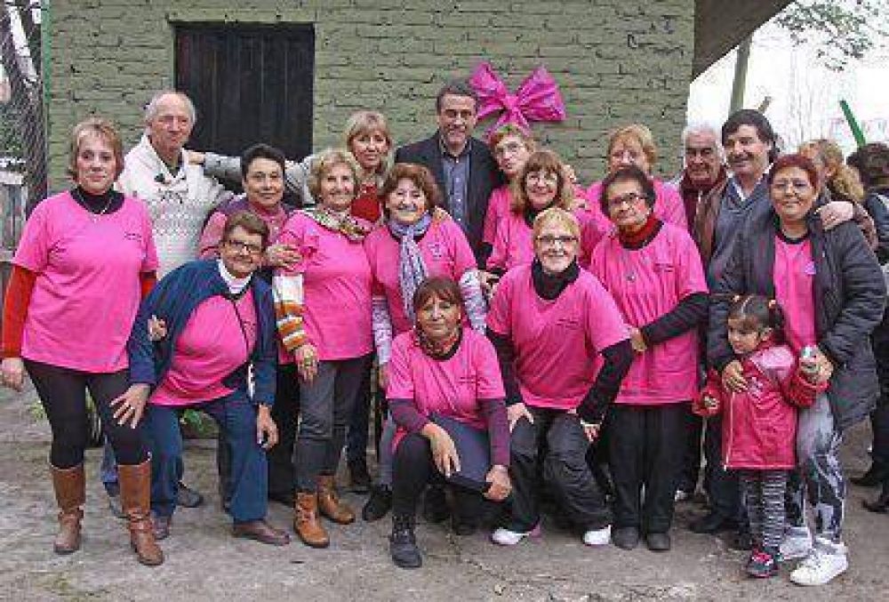 Se inaugur� el centro de jubilados �Volver a Empezar� en Avellaneda