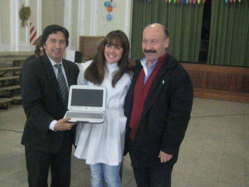 Seoane: �las netbook son un derecho y no un regalo del Estado�