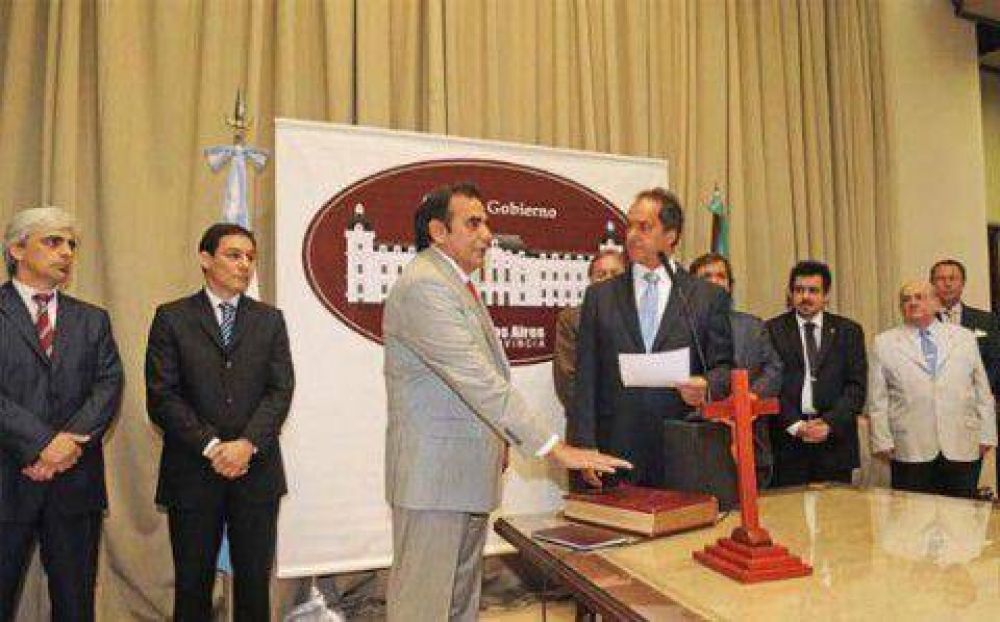 Seguridad Vial: Scioli dilata aceptar renuncia de Molina mientras busca un reemplazante