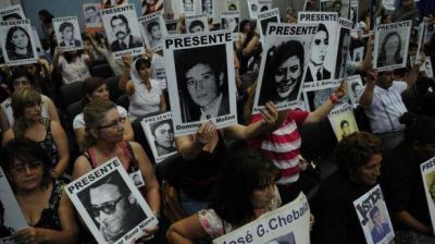 Fue a estudiar Bioqu�mica y lo secuestraron en la UNT