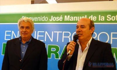 De la Sota y dirigentes nacionales llegan para una cumbre anti K