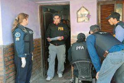 Desbaratan una banda familiar que vend�a drogas en el barrio Juan XXIII