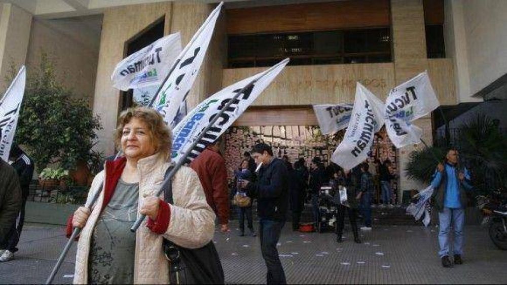 No cesa el conflicto entre la Asociaci�n Bancaria y el interventor de la Caja Popular