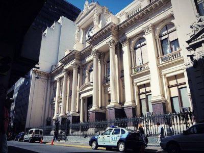 En seis meses, las reservas cayeron u$s6 mil millones, al nivel de 2007