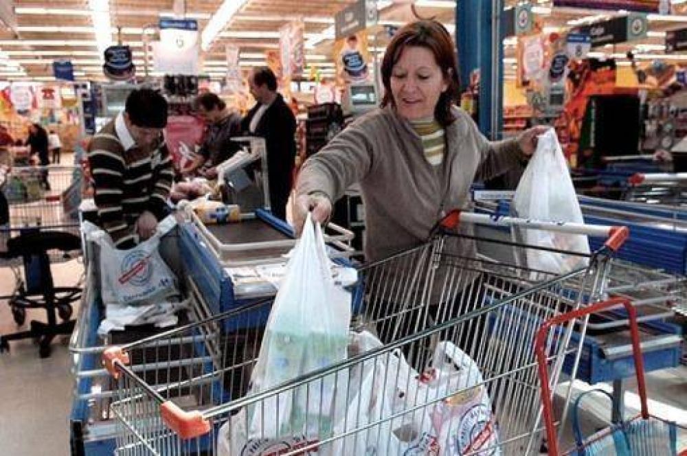 Supermercadistas aseguran que Clar�n realiza "invocaciones vagas" y afirmaciones "infundadas"