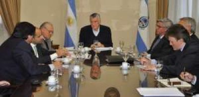 Con reducciones, contin�a el proyecto Pascua-Lama