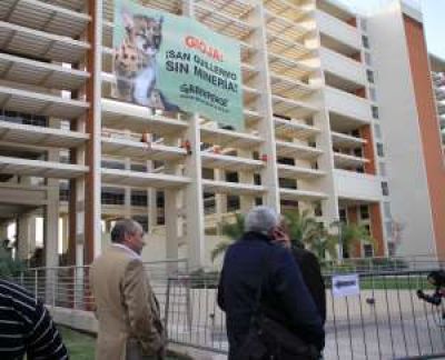 Gioja �invit� a Greenpeace a monitorear el Riachuelo