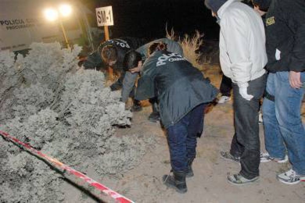 Secuestran m�s de 5 kilos de coca�na, armas y veh�culos de alta gama en allanamientos