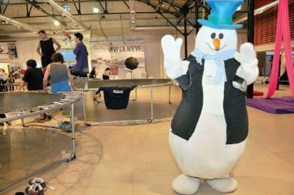 Se present� la temporada de Esqu� La Hoya en la ciudad
