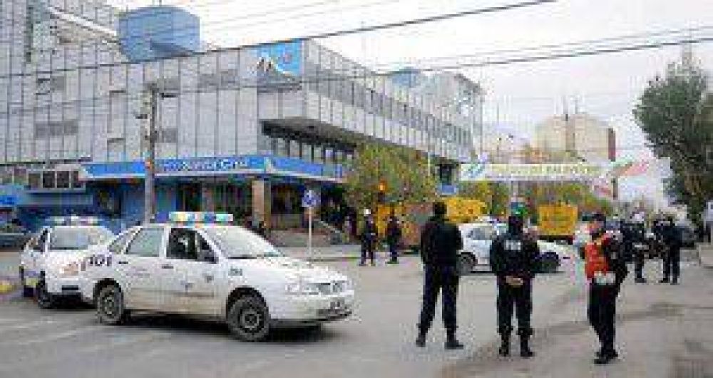 B�ez revis� sus 14 cajas de seguridad d�as antes de que sean allanadas por la Justicia