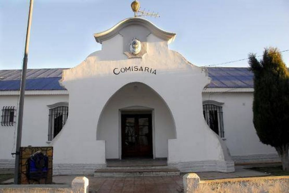 Contin�an los robos de autoest�reos