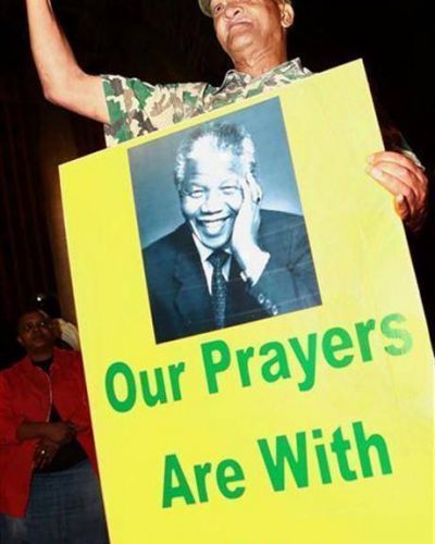 Los familiares de Mandela se pelean por su sepultura