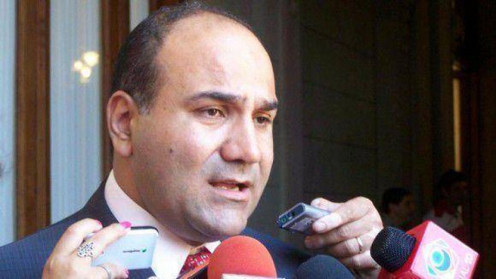 Piden que la causa por enriquecimiento il�cito de Manzur pase a la Capital Federal
