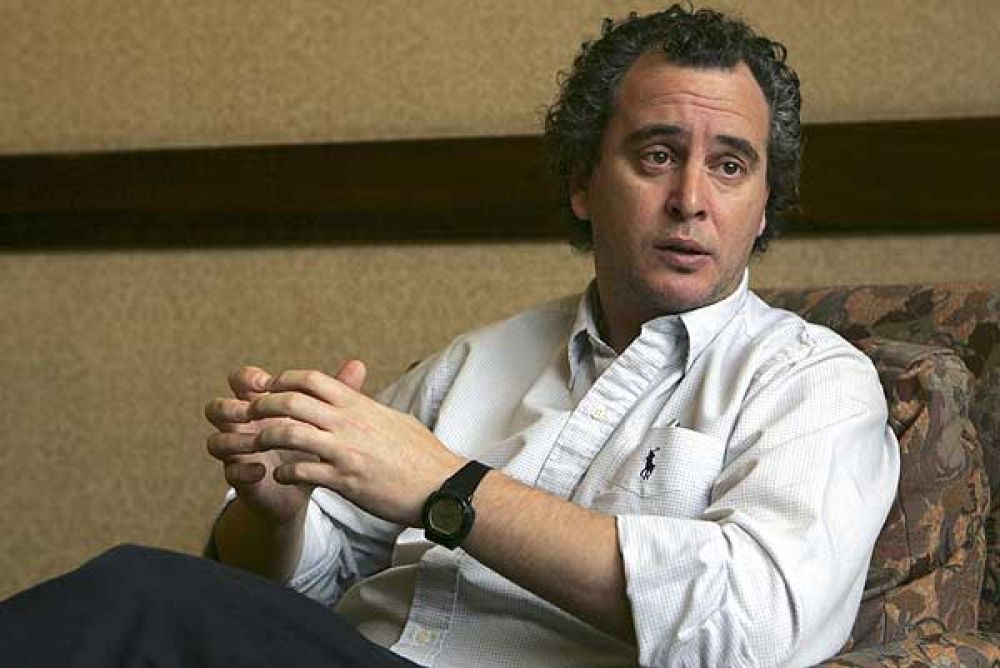 El Presidente del Equipo Argentino de Antropolog�a Forense en UNDAV