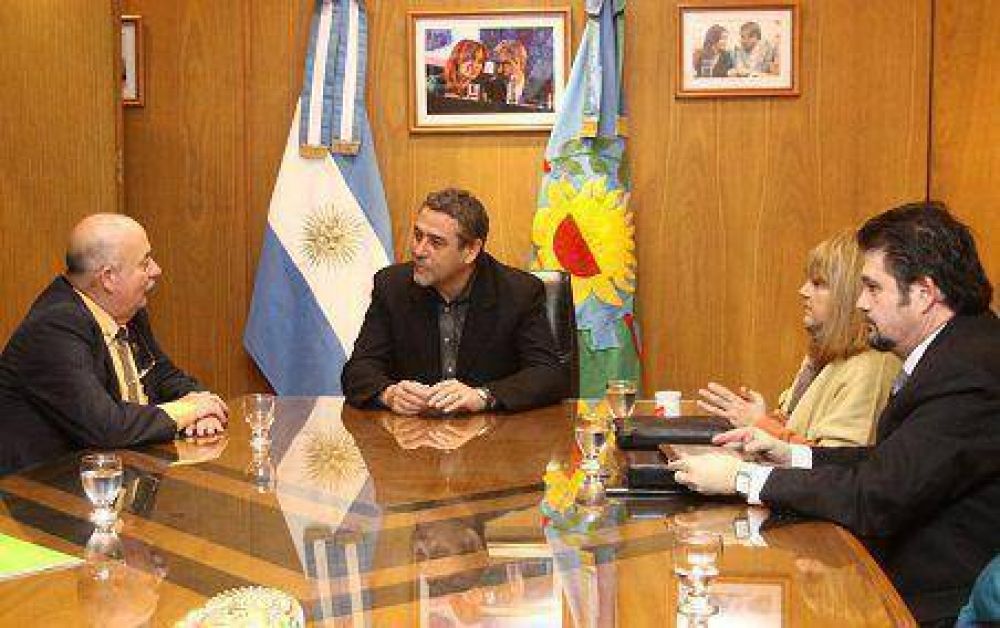 Ferraresi se reuni� con el Director de Cooperaci�n Internacional de la Rep�blica de Venezuela