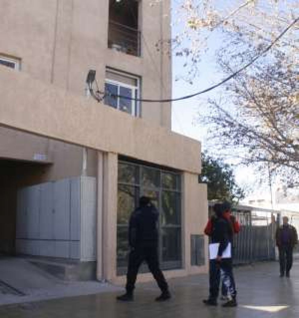 Asaltan a anciano cuando dorm�a y le dan 12 puntazos