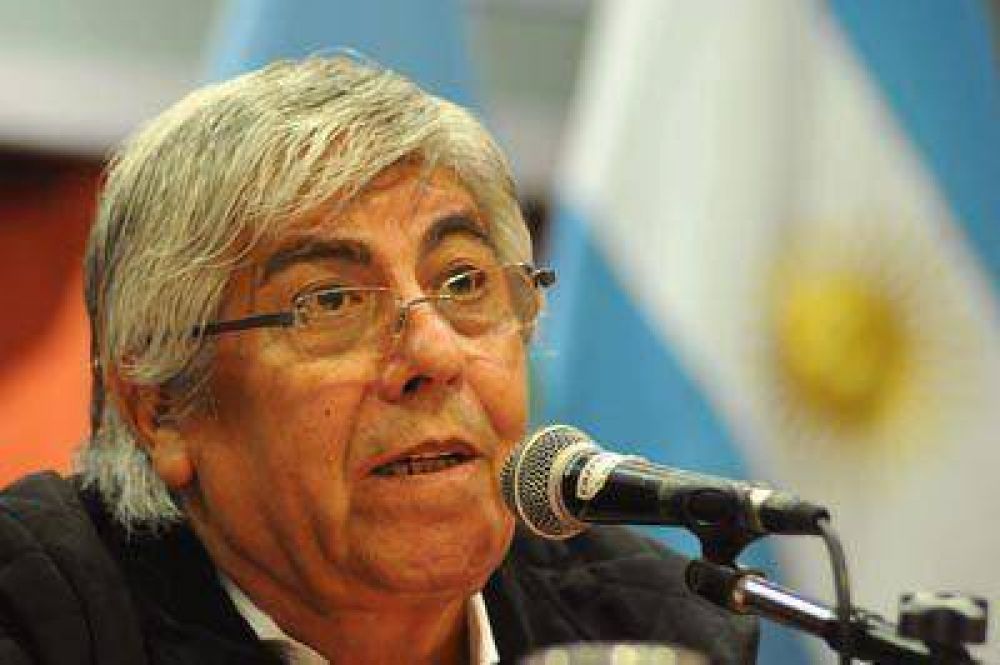 "La democratizaci�n de los medios es una mentira m�s", dijo Moyano