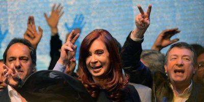 CFK y Yauhar en la presentaci�n de los candidatos del Frente para la Victoria