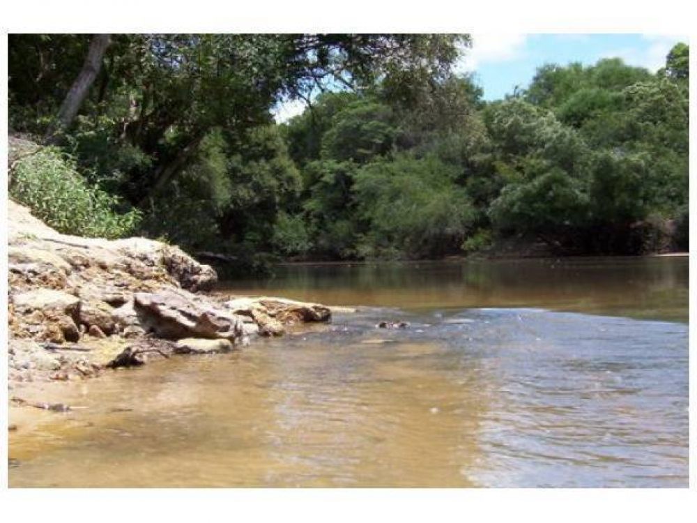El Instituto de Control de Alimentaci�n y Bromatolog�a confirm� el hallazgo de agua mineral en Concordia