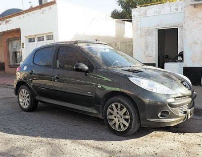 Hallaron en San Luis un auto robado en Buenos Aires
