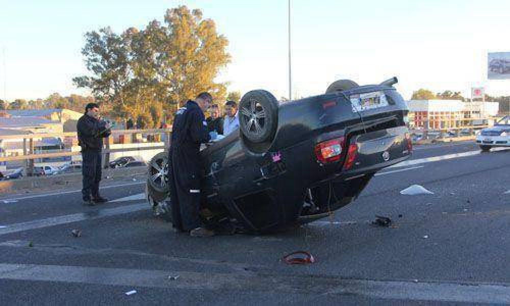 Un muerto en accidente m�ltiple en Panamericana