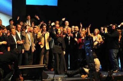 Insfran participo del acto de presentaci�n de los candidatos del FpV 