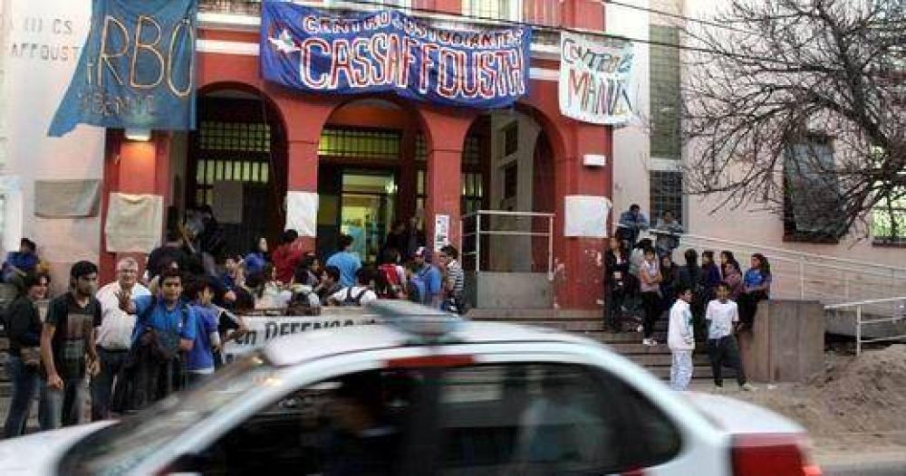 Eval�an computar faltas en el Cassaffousth si persiste la toma