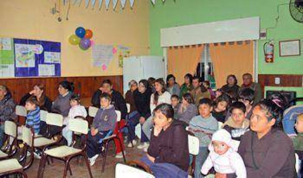 Presentaron los resultados del taller sobre adicciones en el CDC de Otero