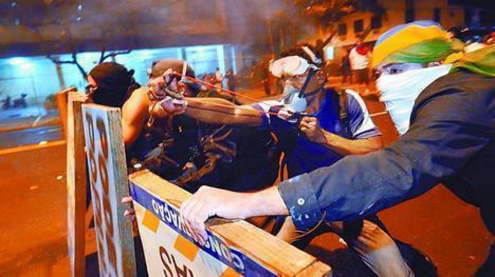 Para evitar insultos, Dilma no fue a la final en el Maracan�
