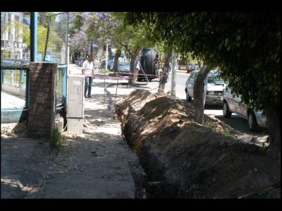 Est� en plena construcci�n la red provincial de fibra �ptica