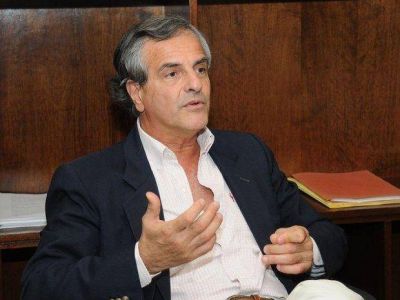 Durand Cornejo present� una cautelar por la suba de la luz