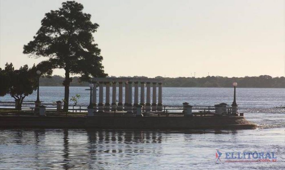 Con perspectivas de creciente, se espera que el r�o Paran� hoy supere los 7 metros
