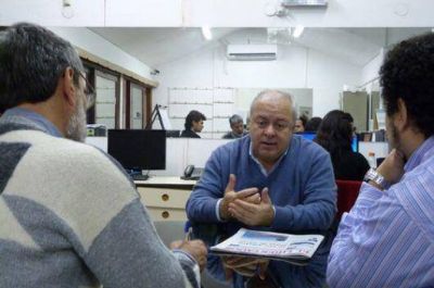 Volvi� Arturo Colombi para apoyar la candidatura de su primo Ricardo