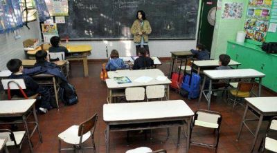 Cay� 11% la matr�cula en escuelas primarias estatales