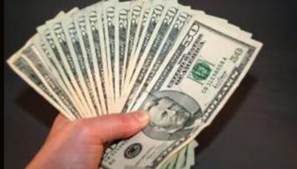 Efecto Cedin: el d�lar 'blue' baja y se consigue a $ 7,98