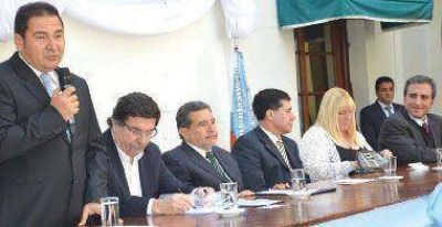 Beder Herrera inaugurar� con Sileoni el Colegio Provincial 14