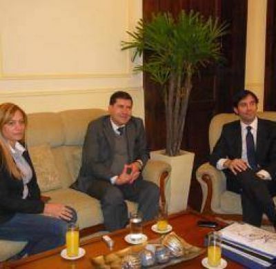Para el oficialismo, las de octubre �no son una elecci�n m�s�