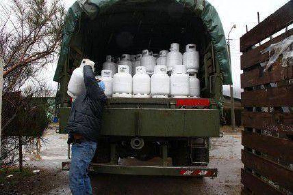 Reparto paralelo dej� sin garrafas al Municipio