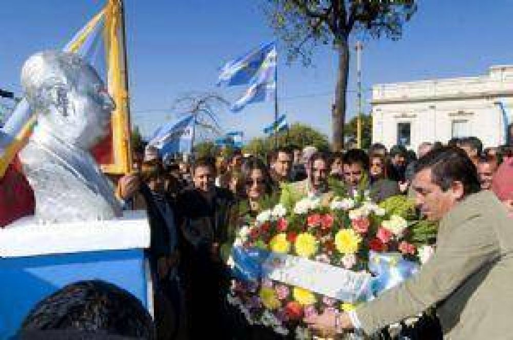 �Los aerogeneradores van a quedar como el monumento a la corrupci�n del FCyS�