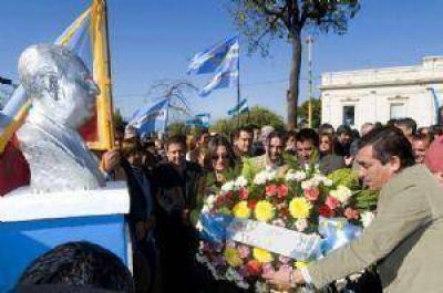 �Los aerogeneradores van a quedar como el monumento a la corrupci�n del FCyS�