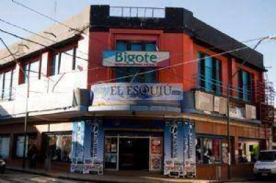 Empleados de �Bigote�, en pie de guerra contra el cierre definitivo