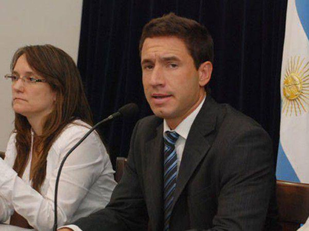Morini se diferenci� de Larraburu